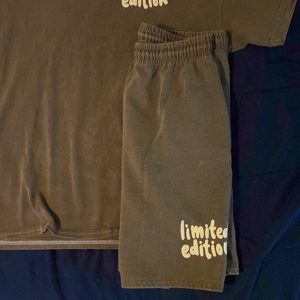 Men’s Cozy Set - Picture 2 of 4